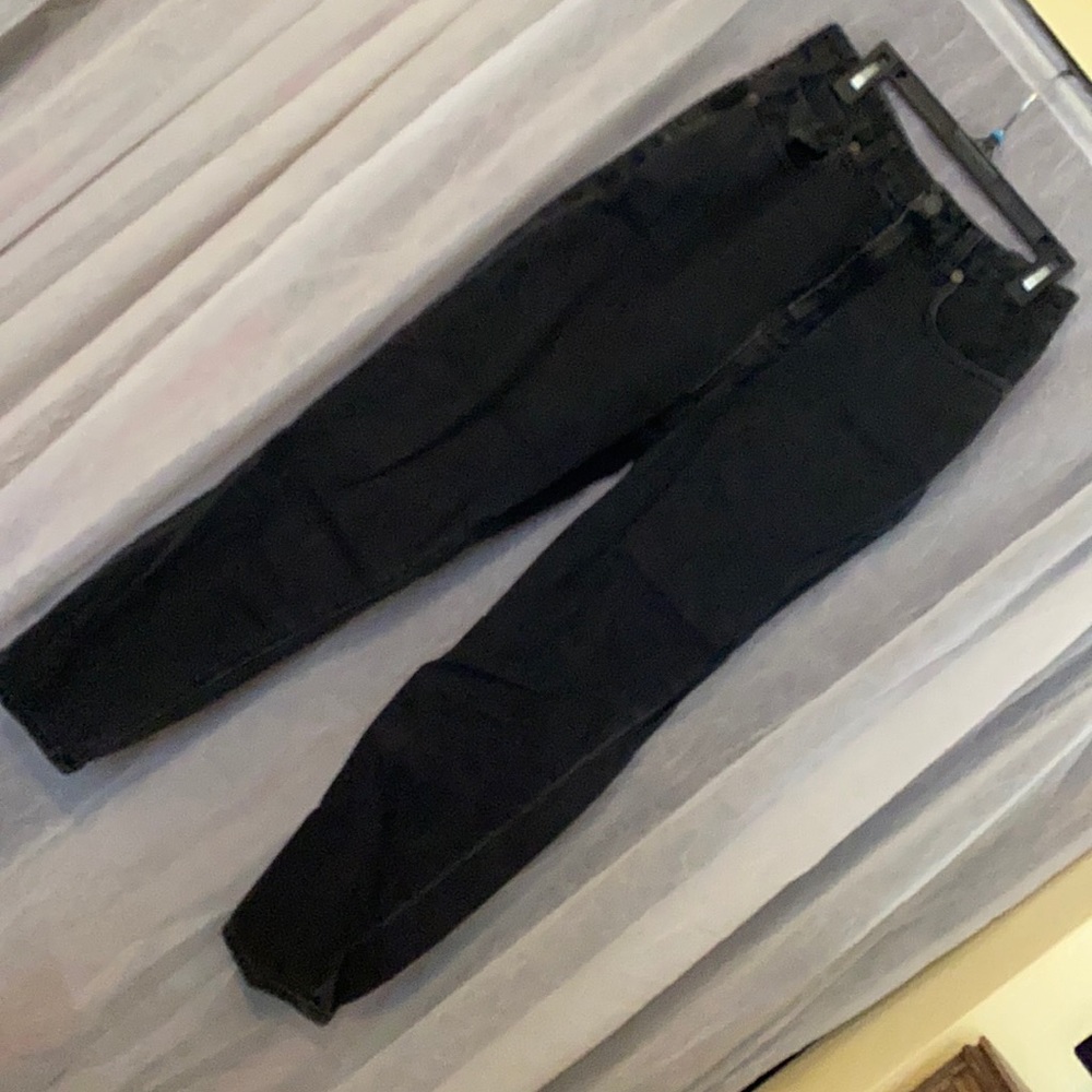 American Eagle black mom jeans!